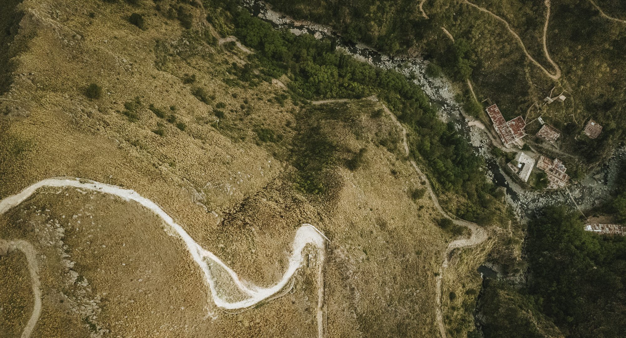 The winding track to Pueblo Escondido, from above